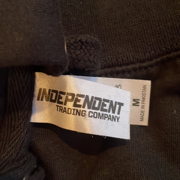 Blue Mountain hoodie, Men’s M, NWOT, black - Picture 3 of 5
